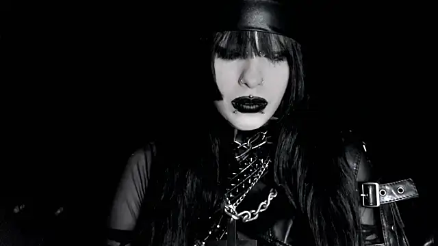 XXIOUX online show from April 2026 10:40:01 PM