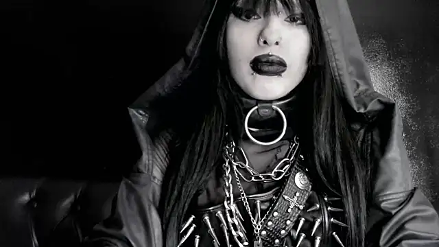 XXIOUX online show from April 2026 07:11:01 PM