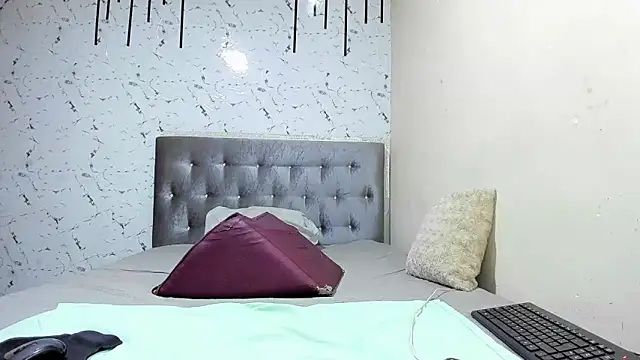 kelleysinedd online show from October 2025 05:35:02 PM