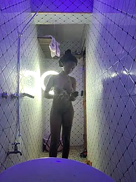 Snapshot of Enkarxx chatting on February 2025 04:45:02 PM Enkarxx online show from February 2025 04:45:02 PM