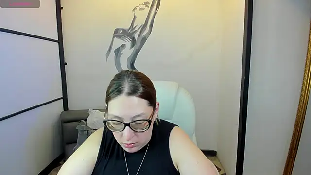 Snapshot of NiickyJones chatting on February 2025 10:53:01 PM NiickyJones online show from February 2025 10:53:01 PM