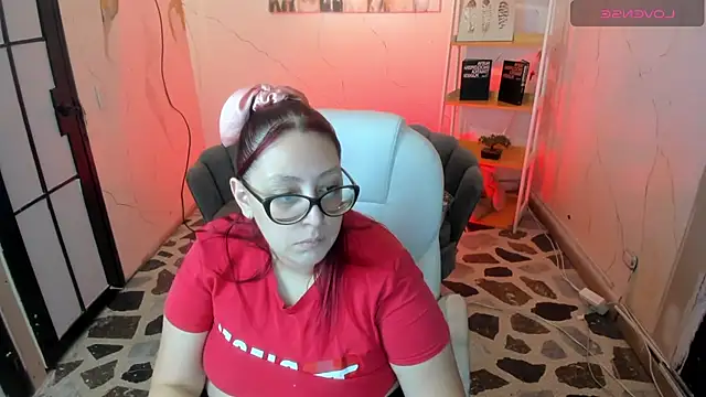 Snapshot of NiickyJones chatting on September 2025 05:58:01 PM NiickyJones online show from September 2025 05:58:01 PM