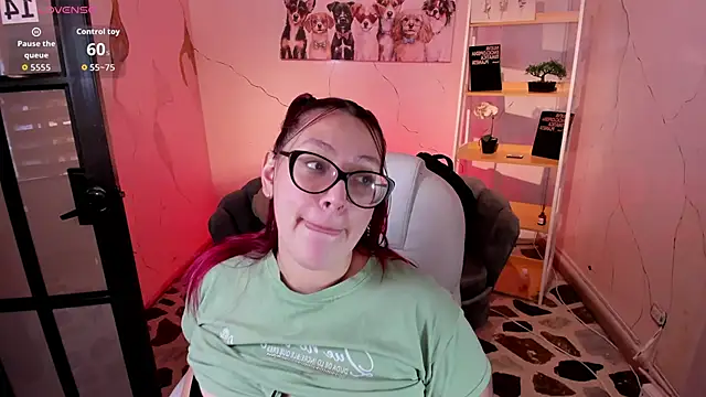 Snapshot of NiickyJones chatting on October 2025 04:19:01 PM NiickyJones online show from October 2025 04:19:01 PM