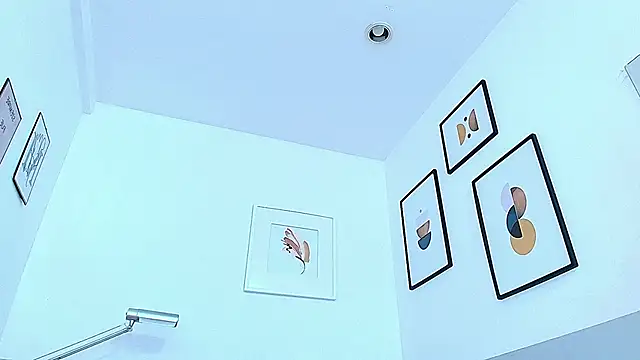 Snapshot of littlee_emilyy_ chatting on December 2024 03:44:01 PM littlee emilyy  online show from December 2024 03:44:01 PM