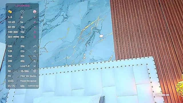 Snapshot of littlee_emilyy_ chatting on January 2025 09:12:01 AM littlee emilyy  online show from January 2025 09:12:01 AM