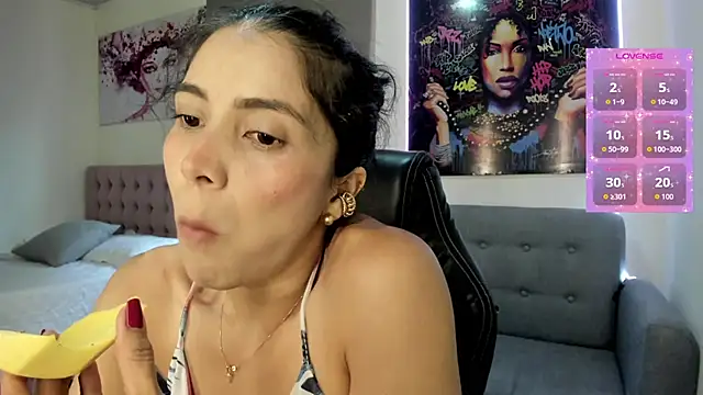 andykiuty online show from November 2025 08:19:02 PM