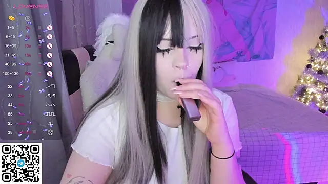 SelenaCute online show from December 2025 06:19:02 AM