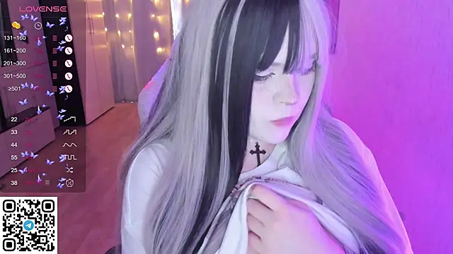 SelenaCute online show from February 2026 11:18:01 AM