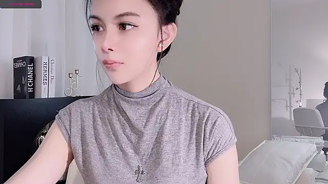 lvy-w online show from September 2025 08:03:02 AM