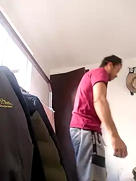 cachorro0527 online show from February 2026 01:32:02 PM