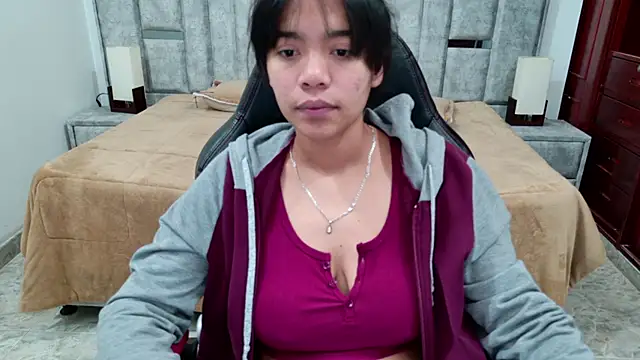 laureentt  online show from April 2026 03:09:02 AM