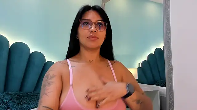 sharlott18 online show from November 2025 03:11:02 PM