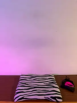 Felicia smok3 online show from December 2025 02:05:02 AM