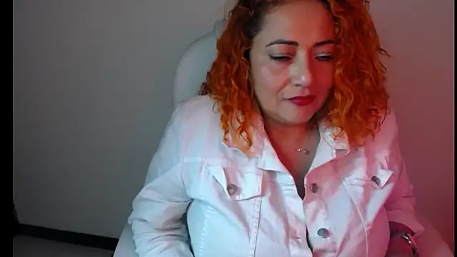 Snapshot of MariaJoseBarraza chatting on October 2025 11:03:02 PM MariaJoseBarraza online show from October 2025 11:03:02 PM