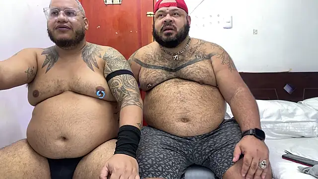 Latino bigcock online show from November 2025 03:38:01 AM