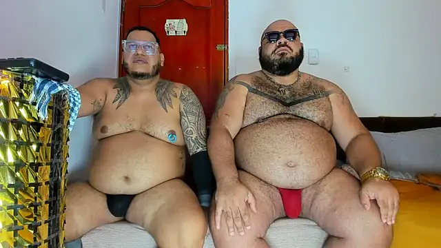 Snapshot of Latino_bigcock chatting on February 2026 01:24:01 AM Latino bigcock online show from February 2026 01:24:01 AM