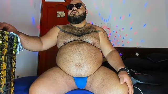 Snapshot of Latino_bigcock chatting on March 2026 10:39:01 PM Latino bigcock online show from March 2026 10:39:01 PM