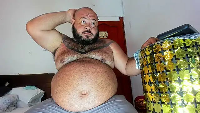 Snapshot of Latino_bigcock chatting on April 2026 08:17:01 PM Latino bigcock online show from April 2026 08:17:01 PM