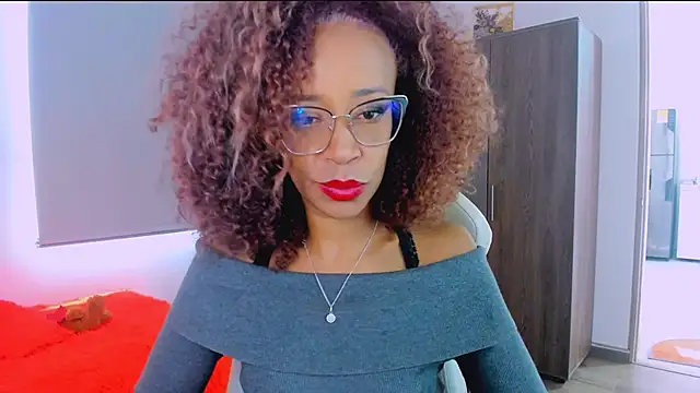 ScarlettMalbec online show from June 2026 09:03:01 PM
