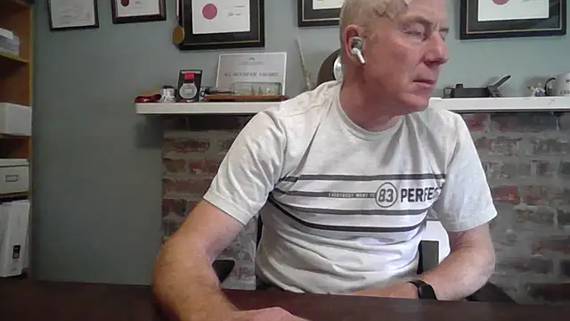 jiggy77777 online show from December 2024 02:57:01 AM