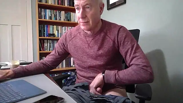 jiggy77777 online show from February 2026 10:41:01 PM