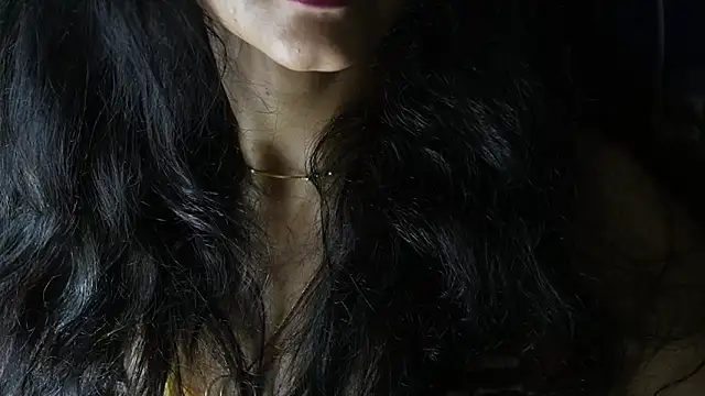 -AyeshaSinghania- online show from April 2026 05:33:02 PM