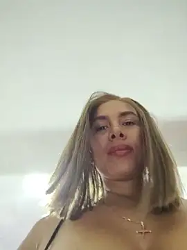Briiiaa online show from May 2026 02:09:02 AM
