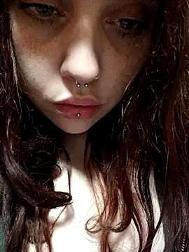 Snapshot of persefone97 chatting on February 2025 02:36:02 AM persefone97 online show from February 2025 02:36:02 AM