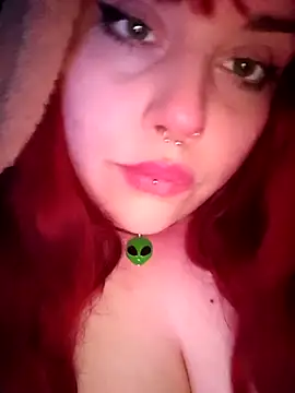 Snapshot of persefone97 chatting on November 2025 05:45:01 PM persefone97 online show from November 2025 05:45:01 PM