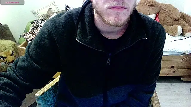 Love Bert online show from February 2025 08:09:02 PM