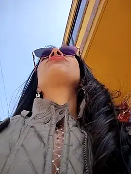 Astrid-- online show from February 2026 03:05:01 PM