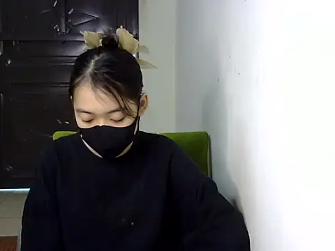 Snapshot of DA-EUN chatting on December 2024 01:53:01 AM DA-EUN online show from December 2024 01:53:01 AM