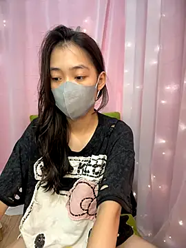 Snapshot of DA-EUN chatting on September 2025 04:01:02 AM DA-EUN online show from September 2025 04:01:02 AM