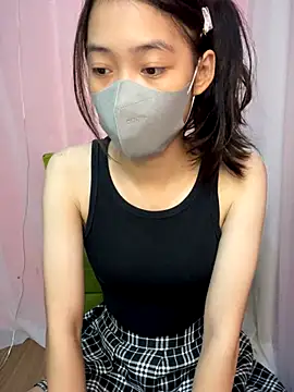 Snapshot of DA-EUN chatting on September 2025 03:08:02 AM DA-EUN online show from September 2025 03:08:02 AM