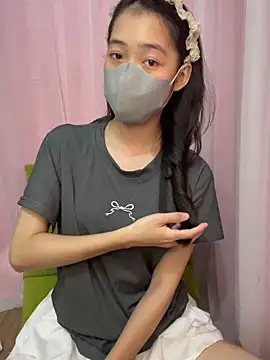 Snapshot of DA-EUN chatting on September 2025 03:44:01 AM DA-EUN online show from September 2025 03:44:01 AM