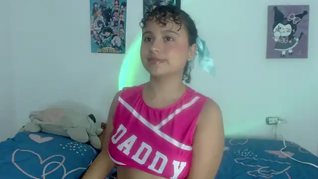 lou cute online show from January 2025 10:06:01 PM