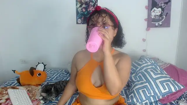 lou cute online show from March 2025 02:59:01 AM