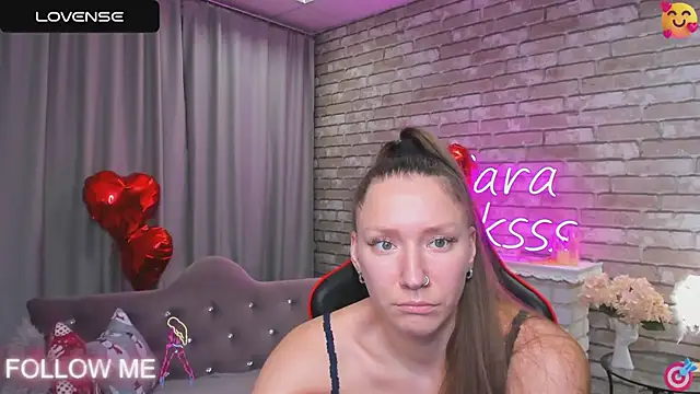 SarahCoksss online show from February 2025 03:23:02 AM