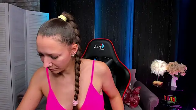 SarahCoksss online show from November 2025 12:03:01 PM