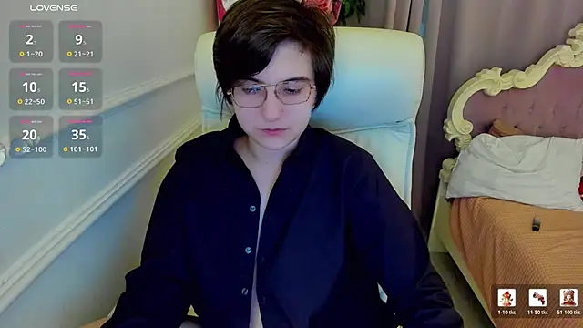 Snapshot of Lily_Marlin chatting on June 2026 01:52:02 AM Lily Marlin online show from June 2026 01:52:02 AM