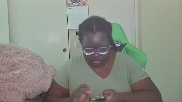 Snapshot of Yagurl__west chatting on January 2025 09:09:01 PM Yagurl west online show from January 2025 09:09:01 PM