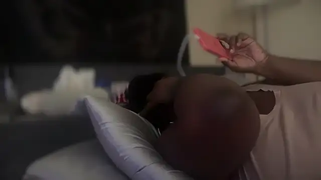 Yagurl  west online show from February 2025 07:54:02 PM