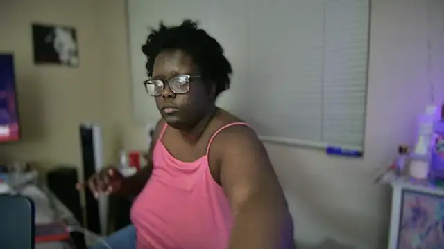 Snapshot of Yagurl__west chatting on March 2025 02:36:01 AM Yagurl west online show from March 2025 02:36:01 AM