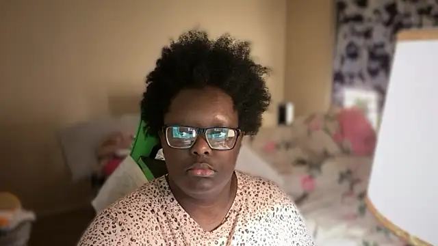 Yagurl  west online show from December 2025 01:03:01 AM