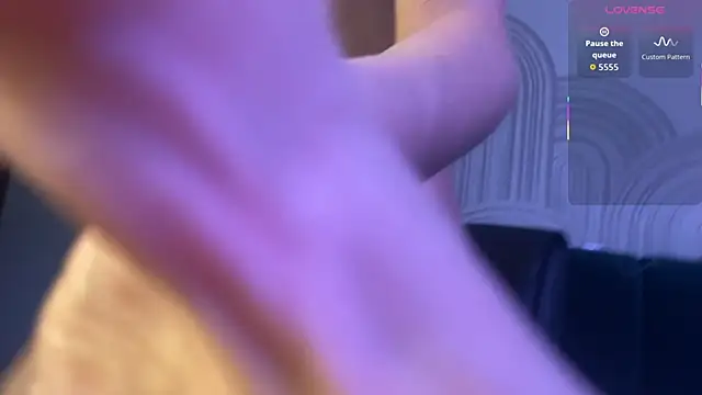 viviann evans online show from November 2025 01:22:01 AM