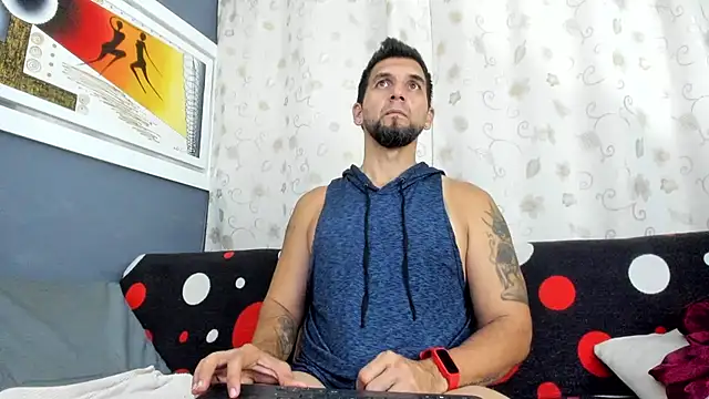 Snapshot of JULESLAKES chatting on November 2025 07:13:02 PM JULESLAKES online show from November 2025 07:13:02 PM