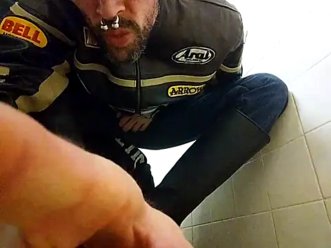 Snapshot of prolltop chatting on November 2025 07:29:01 AM prolltop online show from November 2025 07:29:01 AM