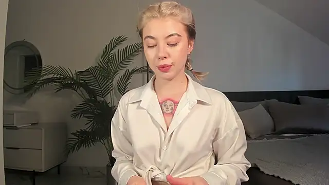 SimonaGerry online show from March 2025 05:21:02 AM