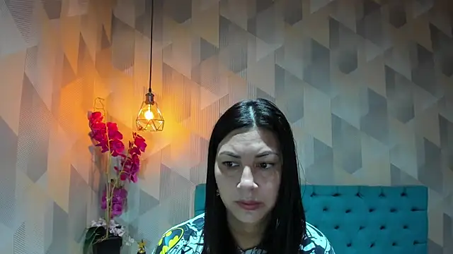 AdaFawxx online show from December 2025 04:08:01 AM