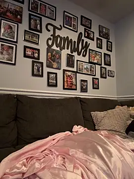 Chloexx69 online show from December 2025 01:00:01 AM